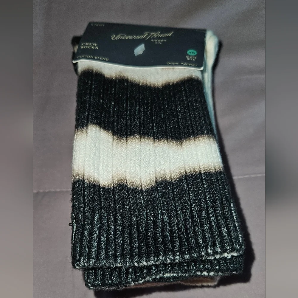 Universal Thread Black and Cream Crew Socks